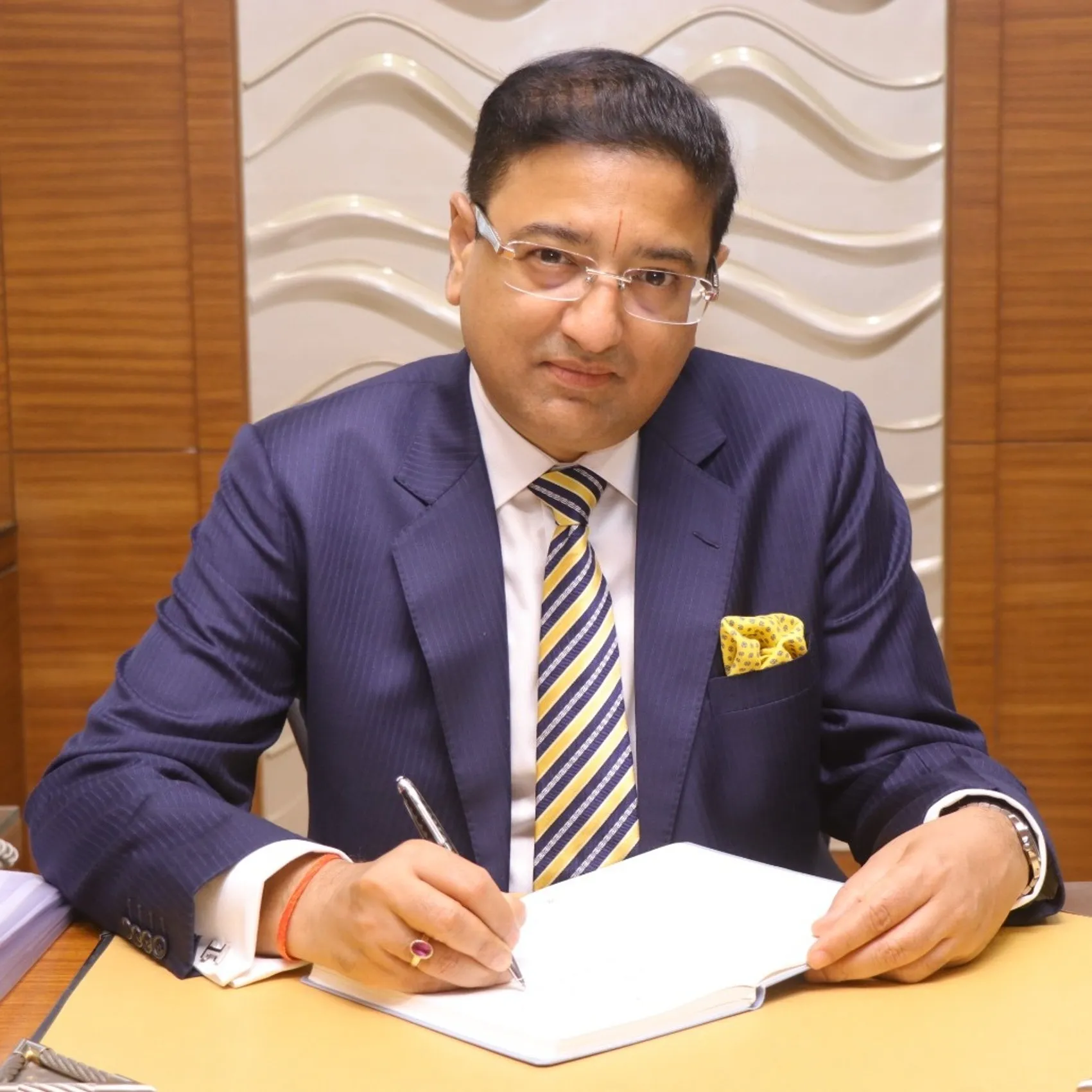 Shri Hemant Bangur