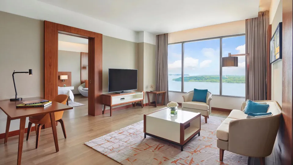 grand hyatt suite